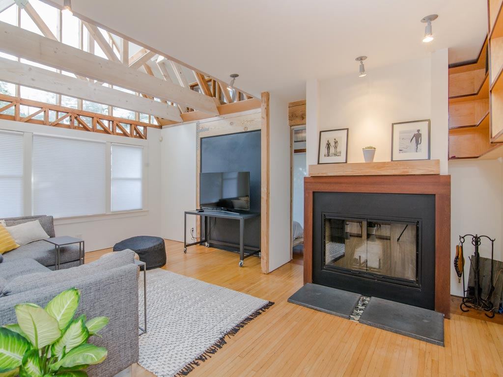 living room under many ceiling lights